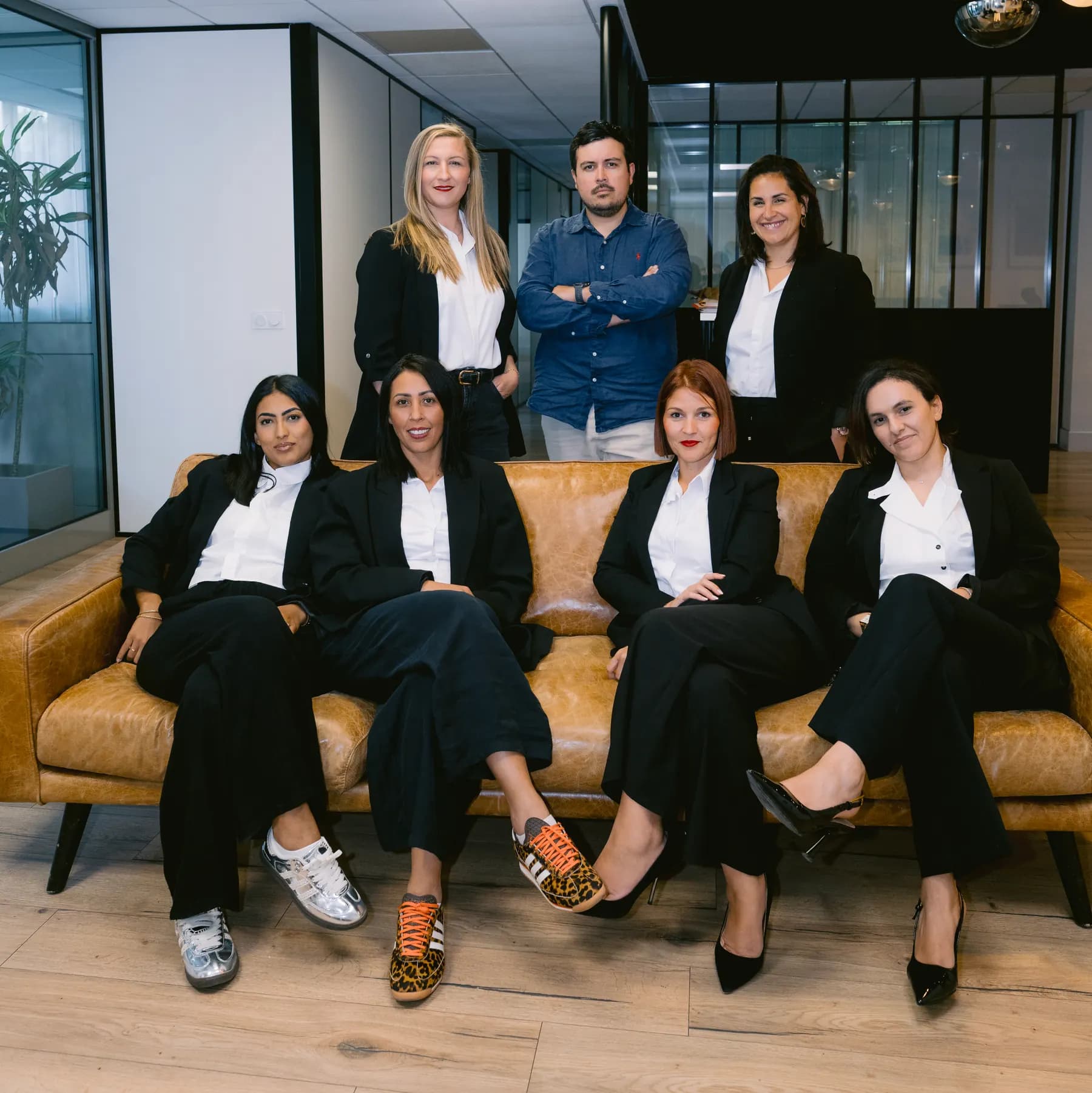 L’équipe Praeteom Avocats & Associés réunie dans les bureaux d’Avignon.